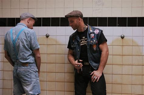 Public Toilet Gay Porn Videos 